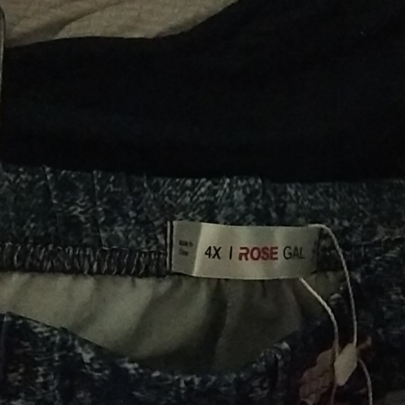 Pants - Picture 5 of 6